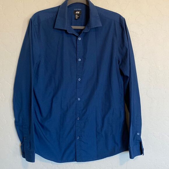 COPY - Blue button down shirt - Picture 1 of 7
